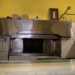 ...ci ritroviamo cos in un piccolo ambiente in cui domina la bocca del forno